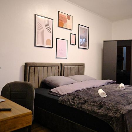 Primetime Suite Fuer 8+Kueche/Wifi Essen Buitenkant foto