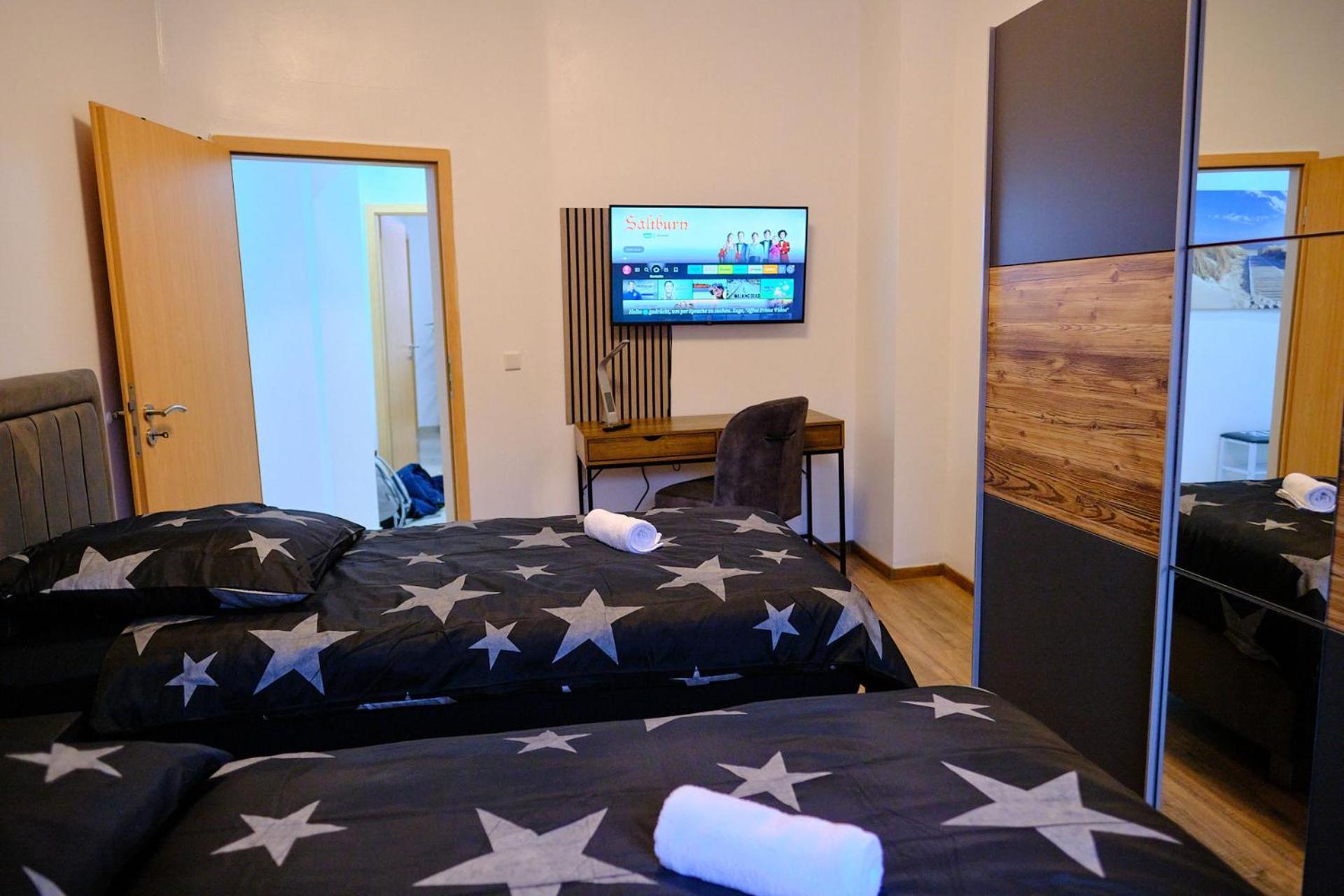 Primetime Suite Fuer 8+Kueche/Wifi Essen Buitenkant foto